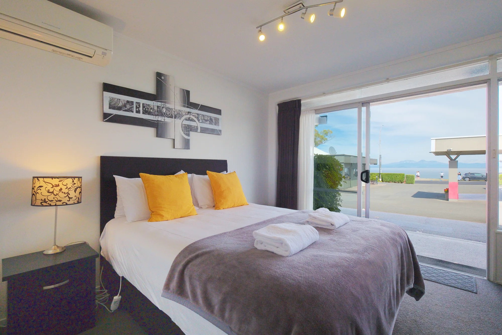 One Bedroom Suite with Spa