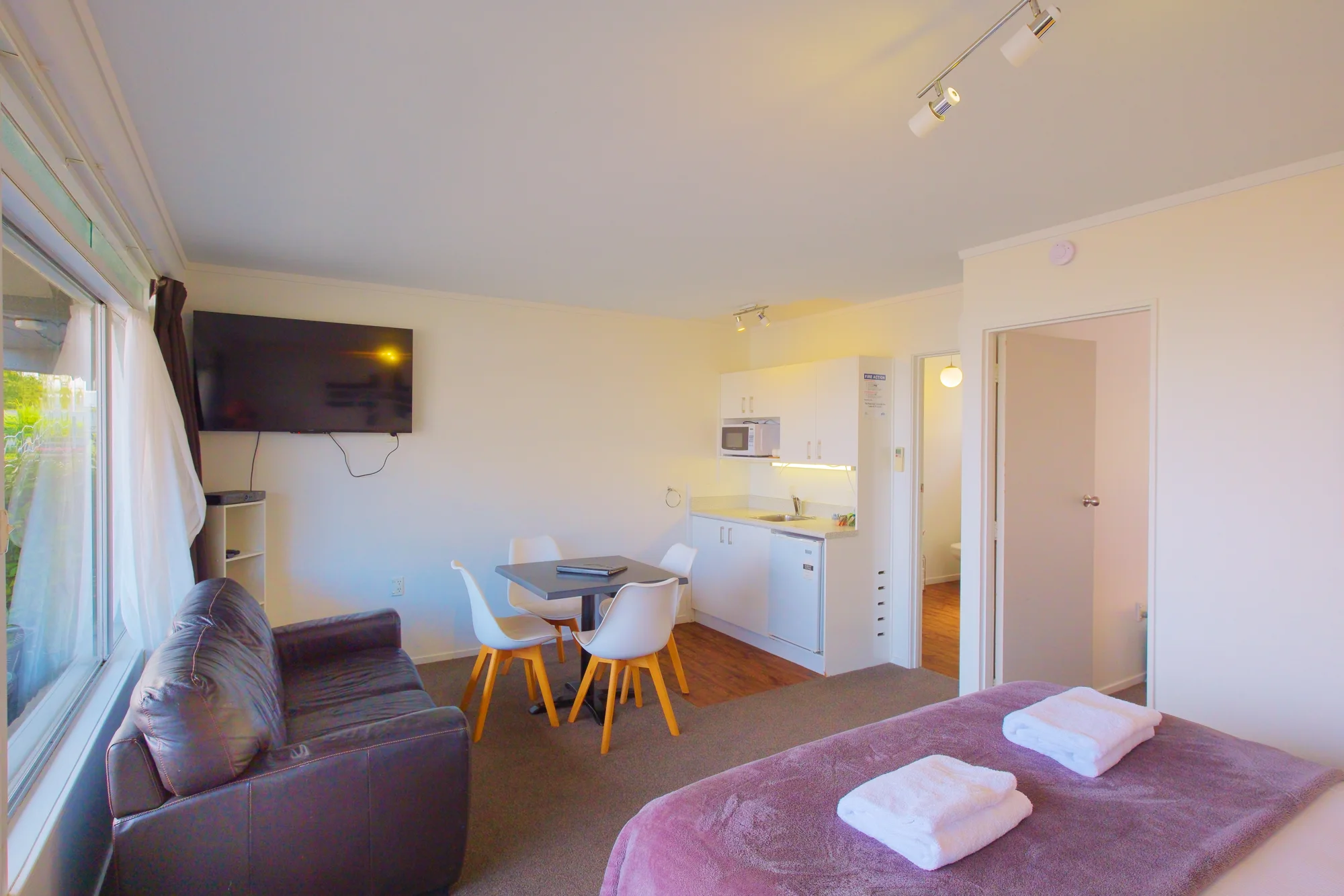 One Bedroom Suite with Spa at Twin Peaks · view 2