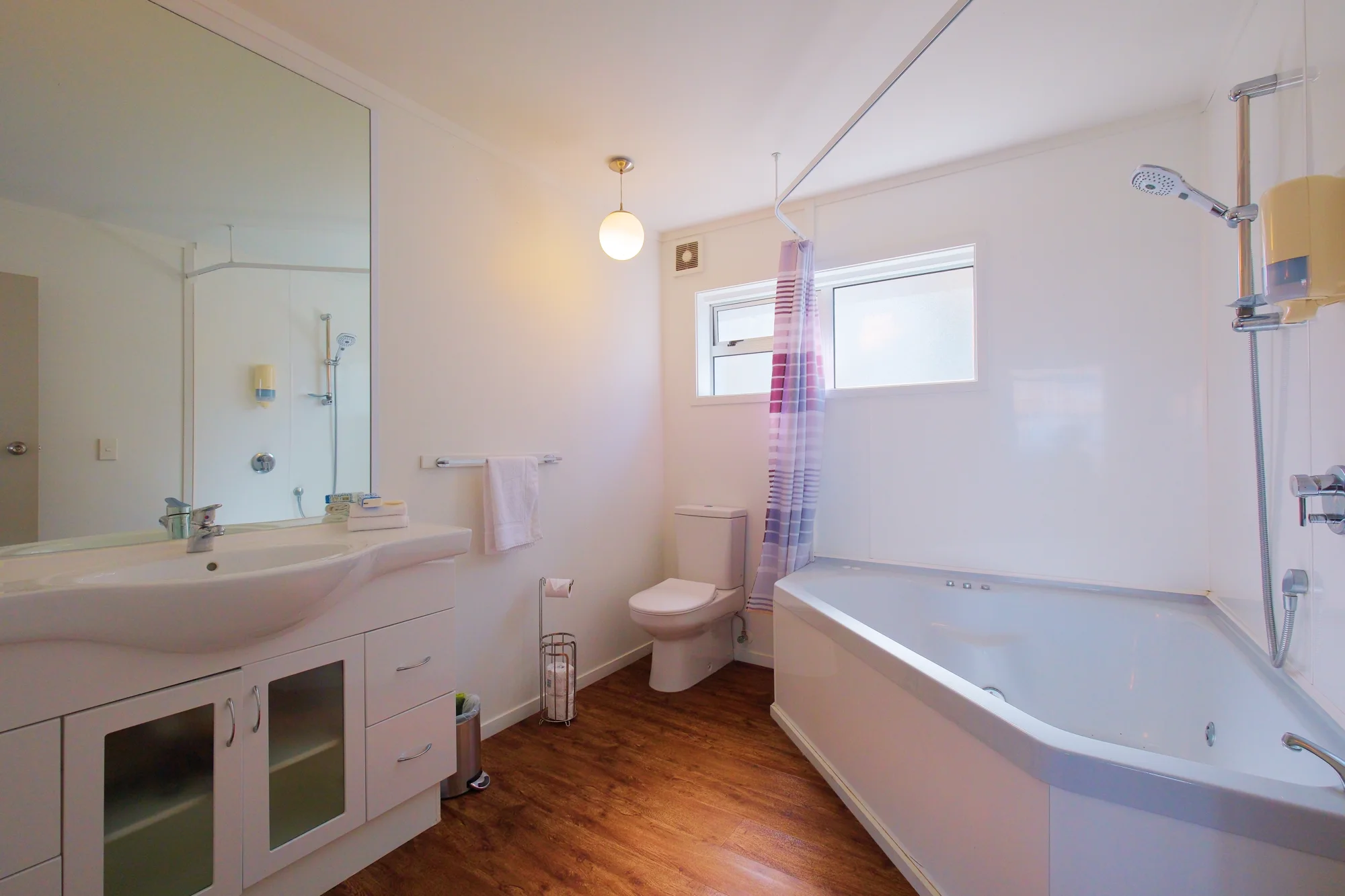 One Bedroom Suite with Spa at Twin Peaks · view 4