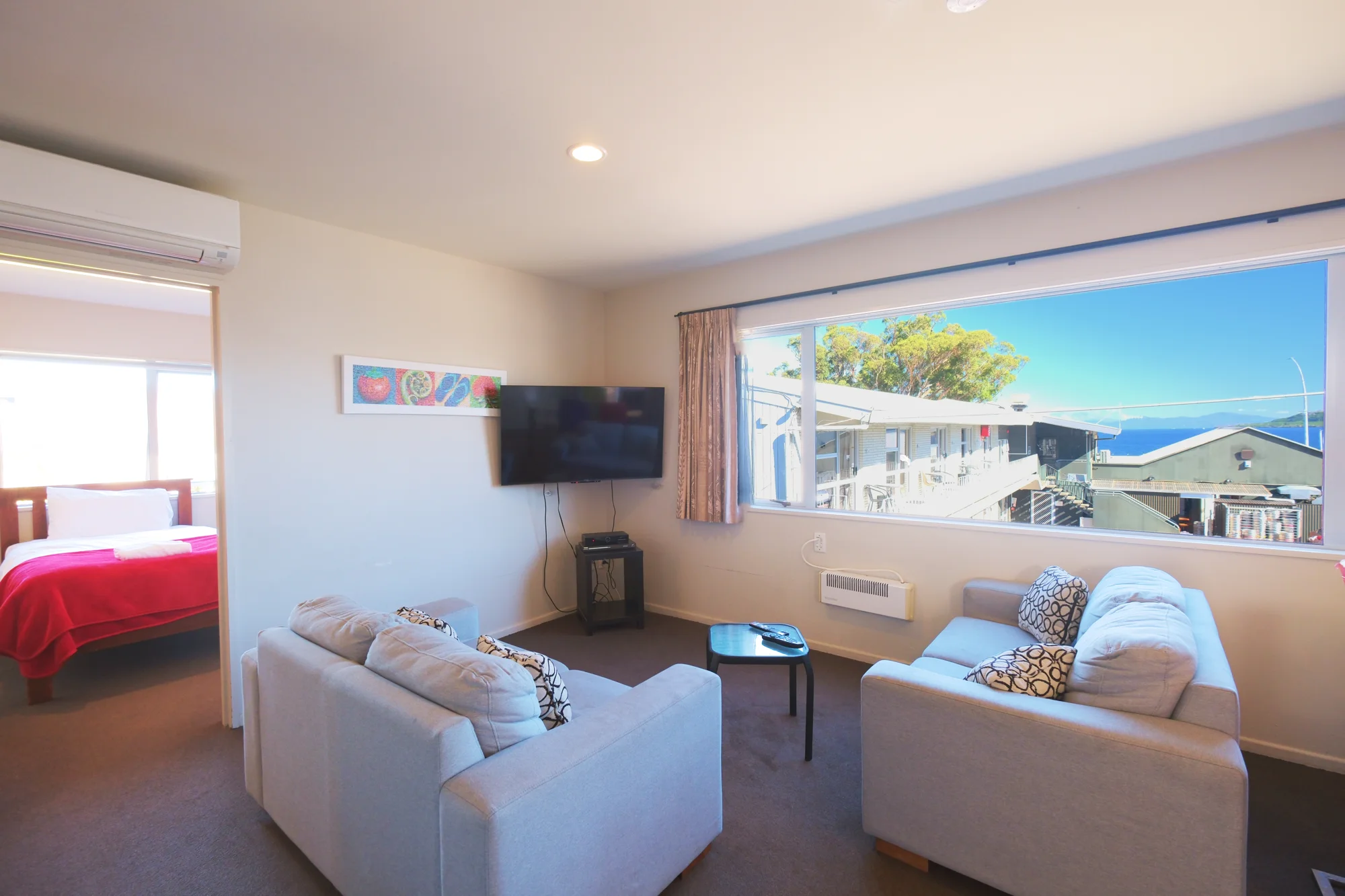 Space to settle in at Twin Peaks Lakeside Inn, Taupō